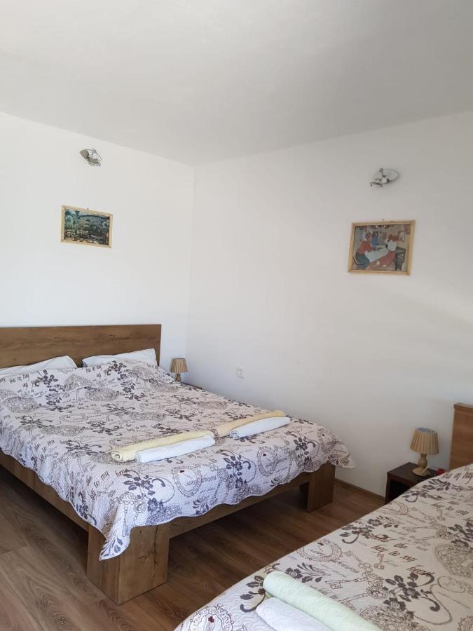 Apartment Mip Tisno Luaran gambar
