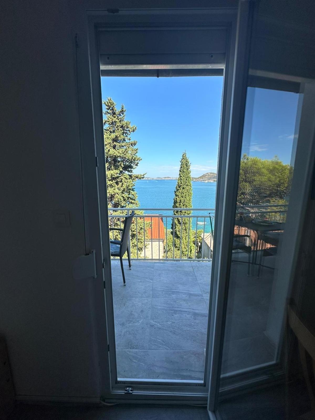 Apartment Mip Tisno Luaran gambar