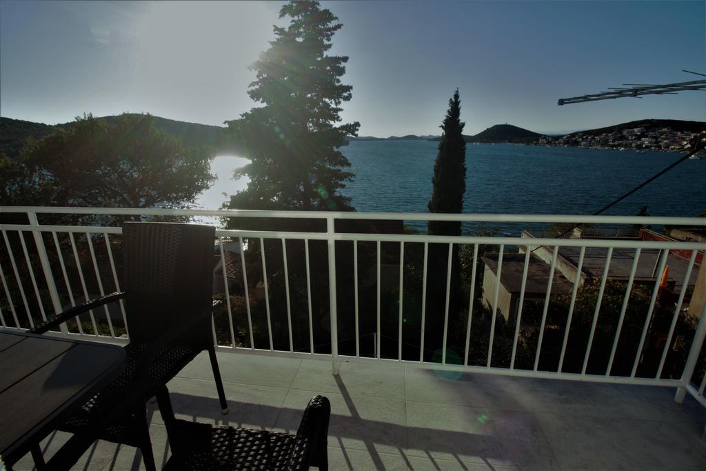 Apartment Mip Tisno Luaran gambar